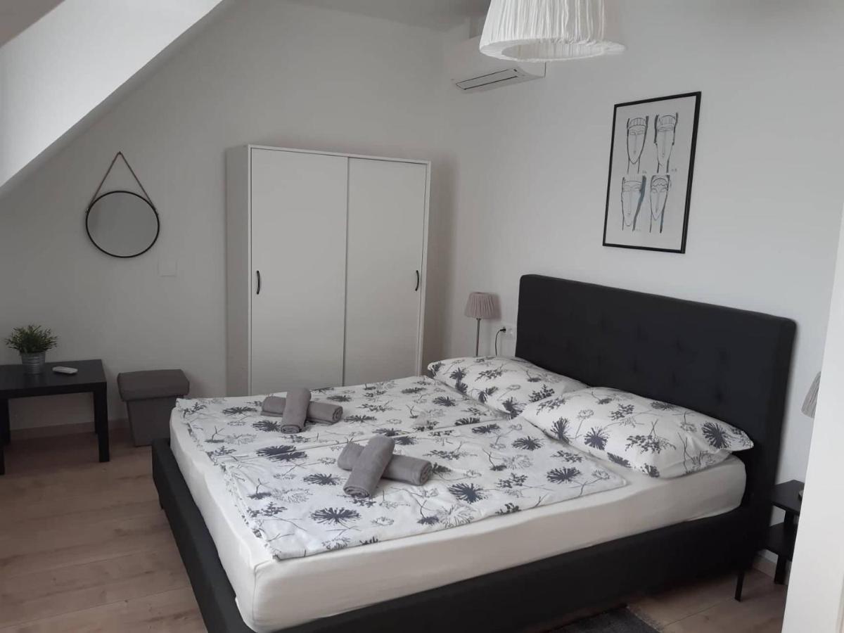 Apartman Soos -- Only For Relaxation, Not For Party! Siófok Zewnętrze zdjęcie