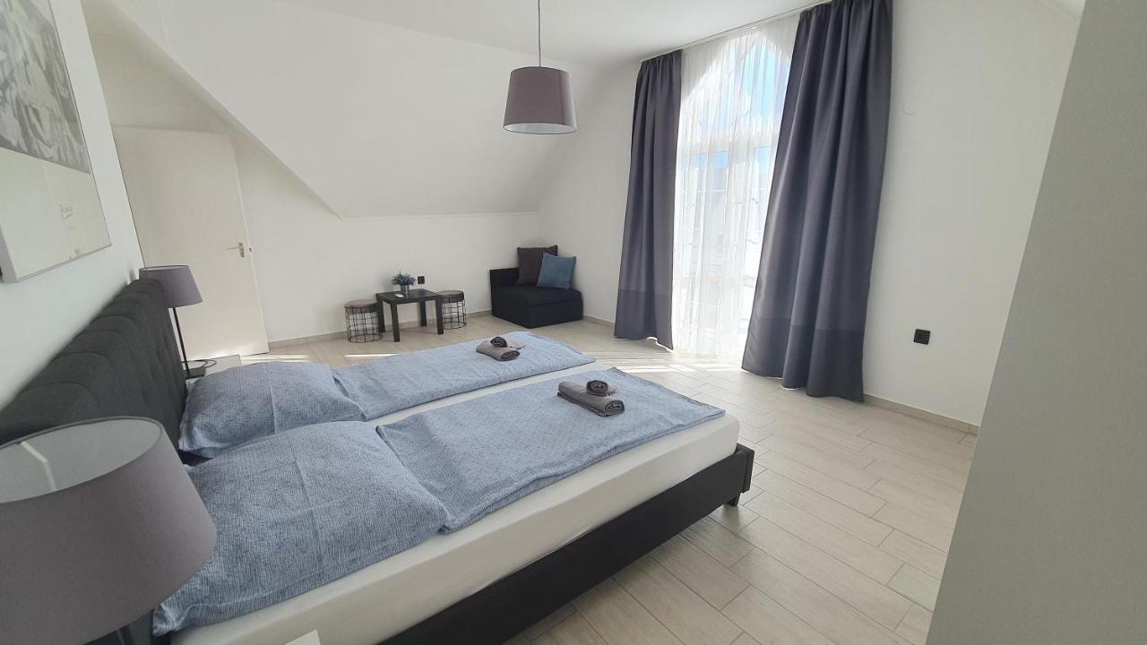 Apartman Soos -- Only For Relaxation, Not For Party! Siófok Zewnętrze zdjęcie