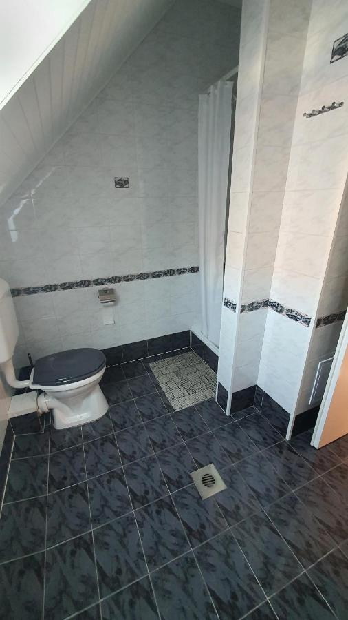 Apartman Soos -- Only For Relaxation, Not For Party! Siófok Zewnętrze zdjęcie
