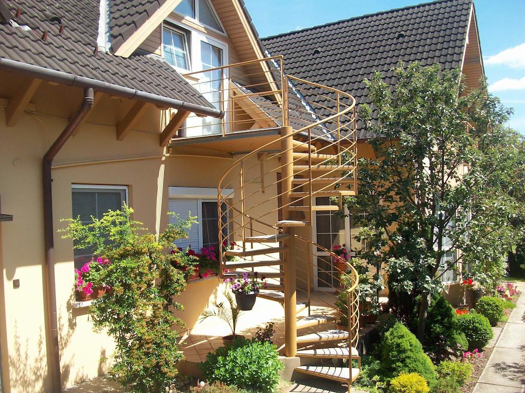 Apartman Soos -- Only For Relaxation, Not For Party! Siófok Zewnętrze zdjęcie