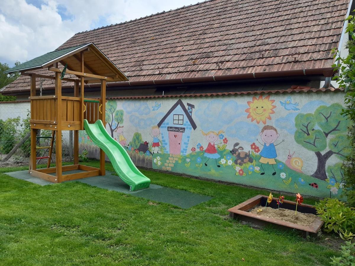Apartman Soos -- Only For Relaxation, Not For Party! Siófok Zewnętrze zdjęcie